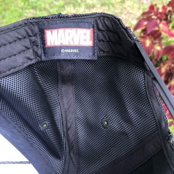 MARVEL Deadpool Snapback Hat Disney - Picture 7 of 10